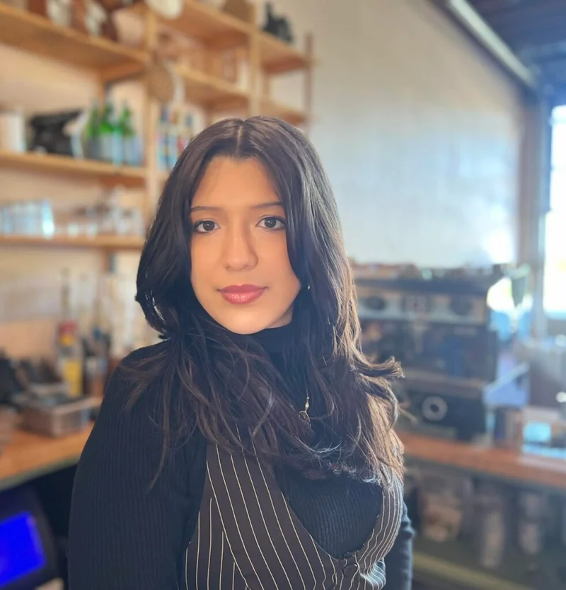 Gina, cook and artist at Artessence